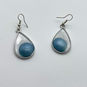 ⭐️ Teardrop dangle earrings